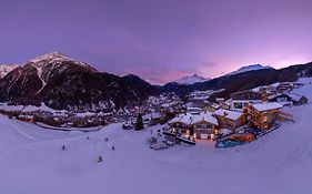 The Peak Sölden - Chalets mit Outdoor-Pool